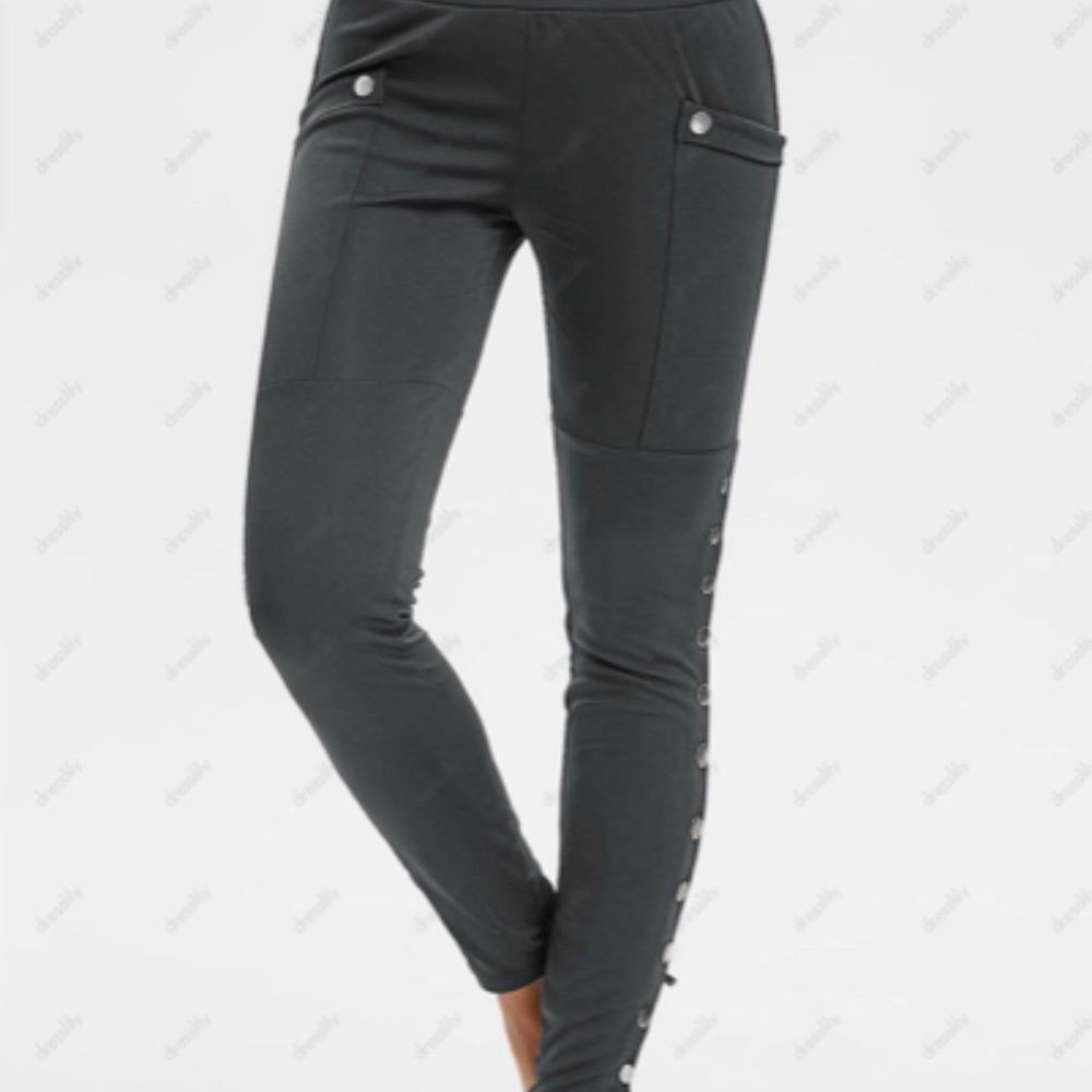 High waisted black leggings